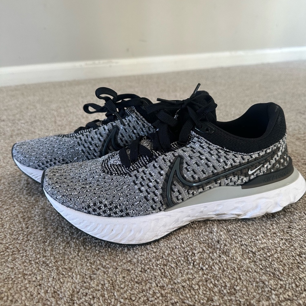 Nike React Infinity Flynit - Size 9.5 - LIKE NEW!